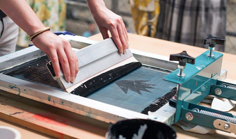 Screen Printing Process Detail 1