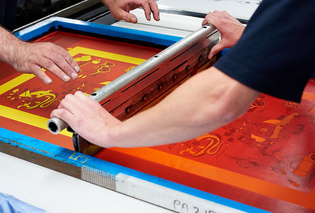 Screen Printing Process Detail 2